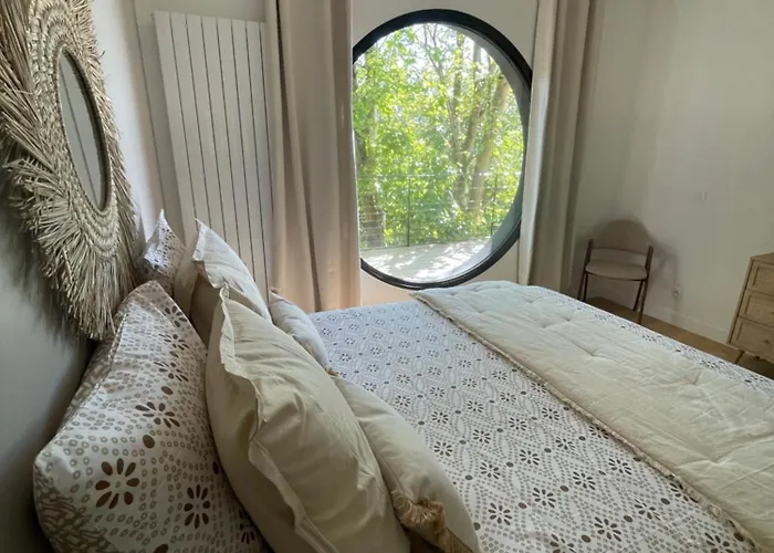 Holiday home La Corniche, D'architecte Avec Piscine Chauffee 2mn A *