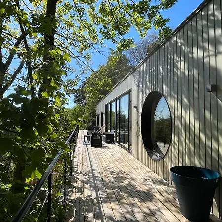 بيت للعطل La Corniche, D'architecte Avec Piscine Chauffee 2mn A *