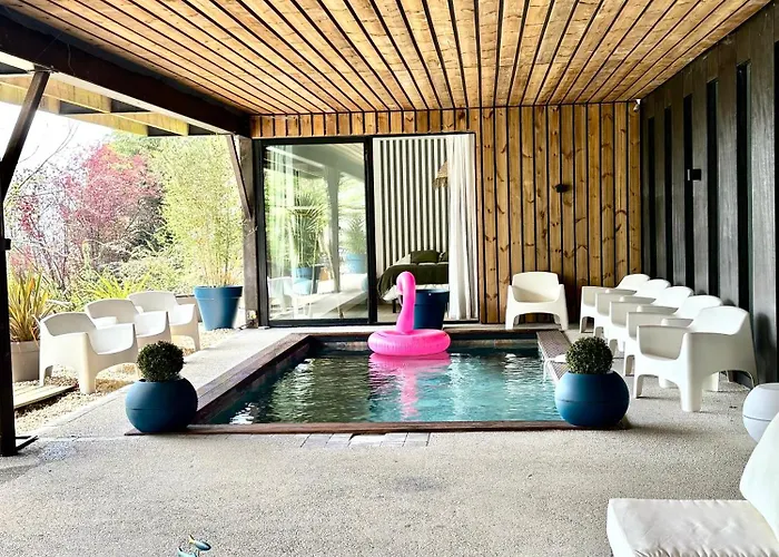 Casa de Férias La Corniche, D'architecte Avec Piscine, 2mn à Houlgate